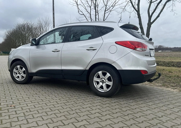 Hyundai ix35 cena 31800 przebieg: 235000, rok produkcji 2010 z Wolsztyn małe 46